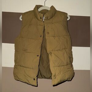 ‼️SOLD‼️ Zara boys puffer vest (4-5 years)